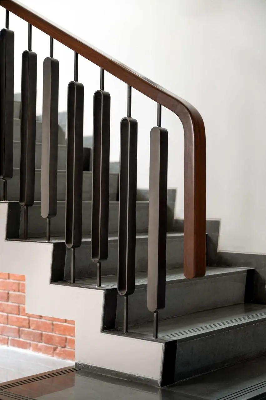 Modern Metal Railing by Metalligator Fabrication Solutions