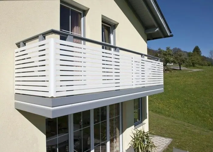 Modern Metal&Glass Balconies by Metalligator Fabrication Solutions