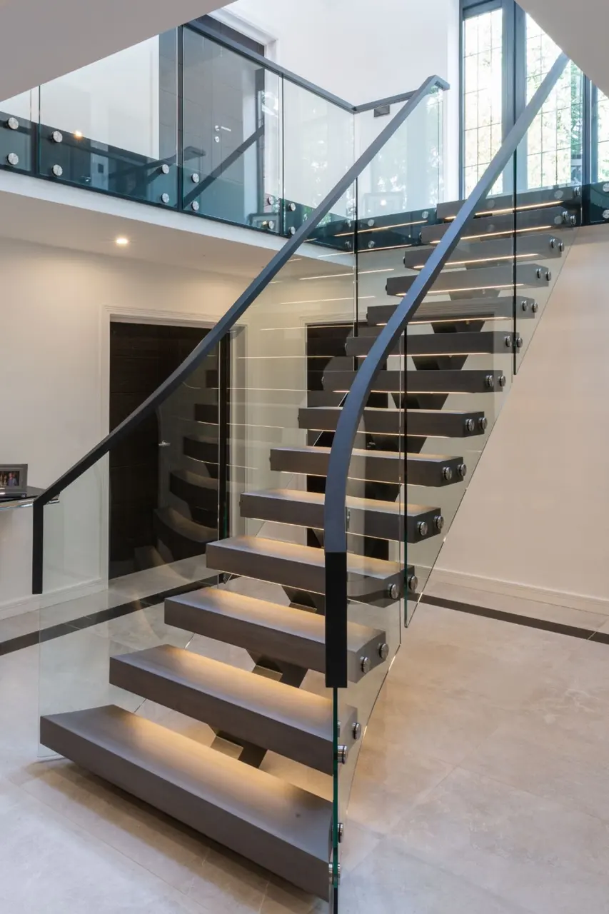 Modern Metal Railing by Metalligator Fabrication Solutions