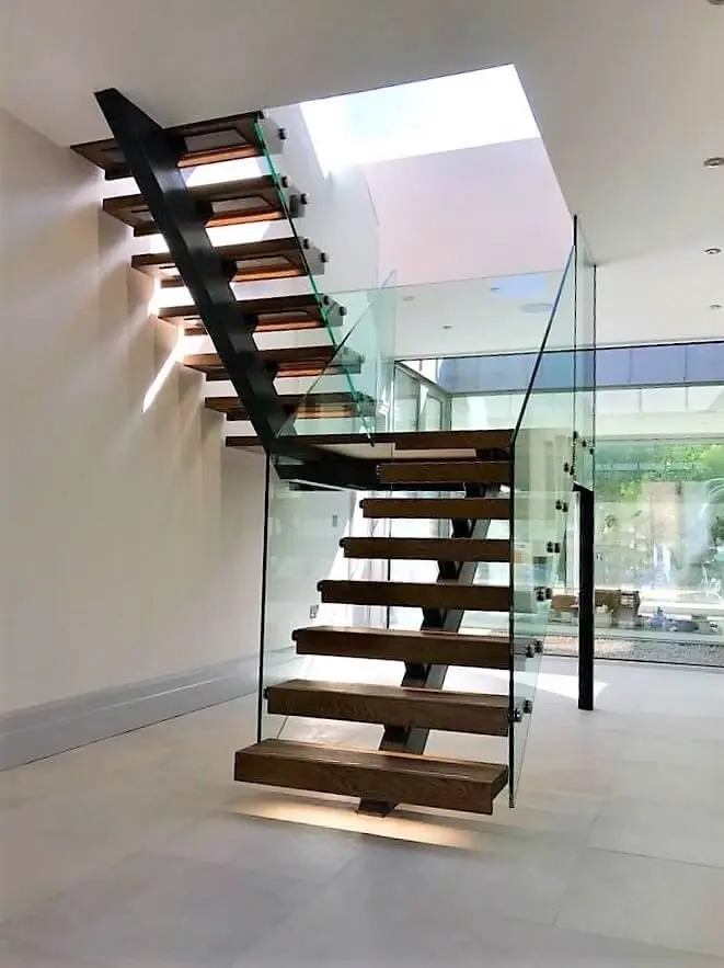 Modern Metal Railing by Metalligator Fabrication Solutions